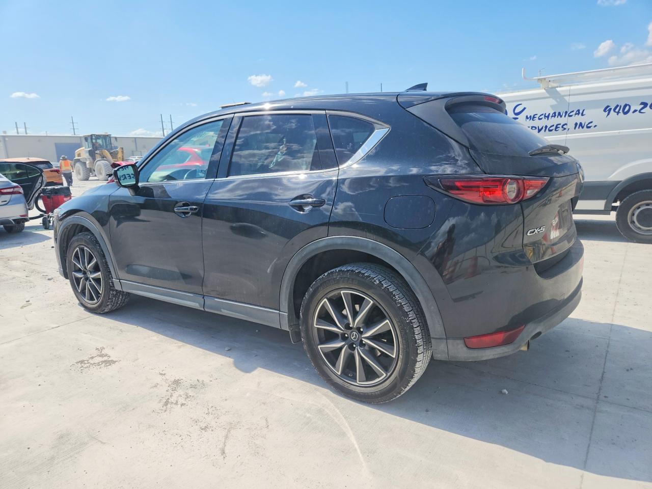 JM3KFADM9J0325894 · 2018 MAZDA CX-5 · 2/14