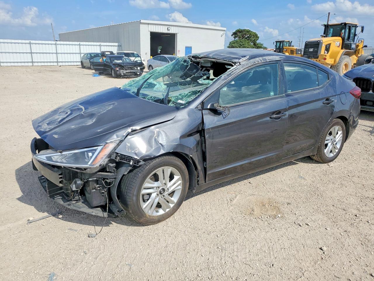 5NPD84LF6LH604483 · 2020 HYUNDAI ELANTRA