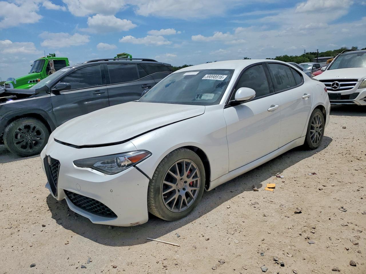 ZARFAECN0H7545054 · 2017 ALFA ROMEO GIULIA