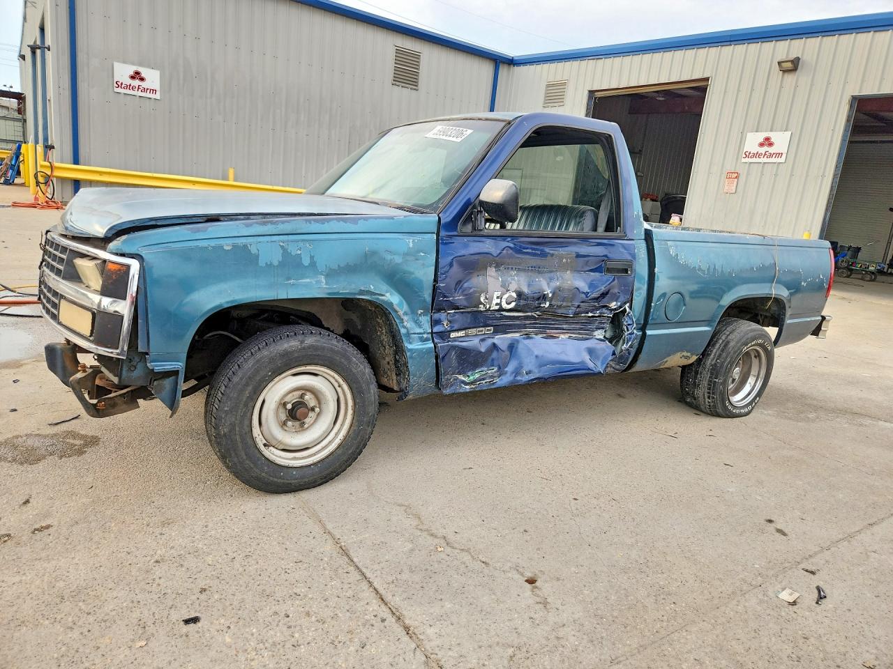 1GCDC14K2LZ267599 · 1990 CHEVROLET GMT-400