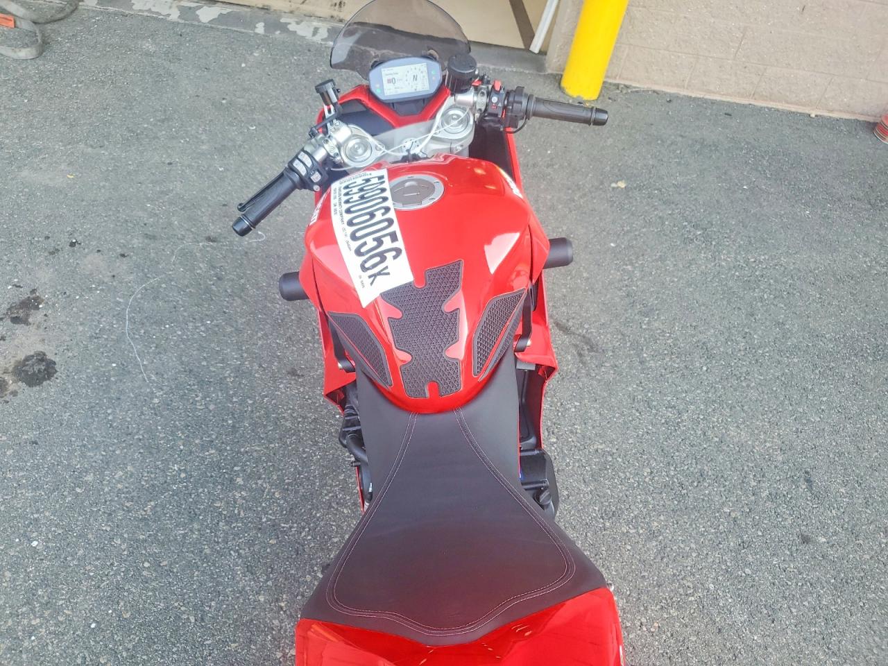 ZDMVABDS3PB004816 · 2023 DUCATI SUPERSPORT · 6/9