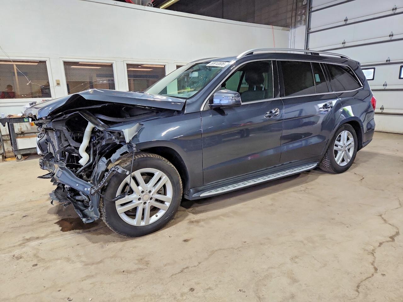 4JGDF6EE4GA690584 · 2016 MERCEDES-BENZ GL