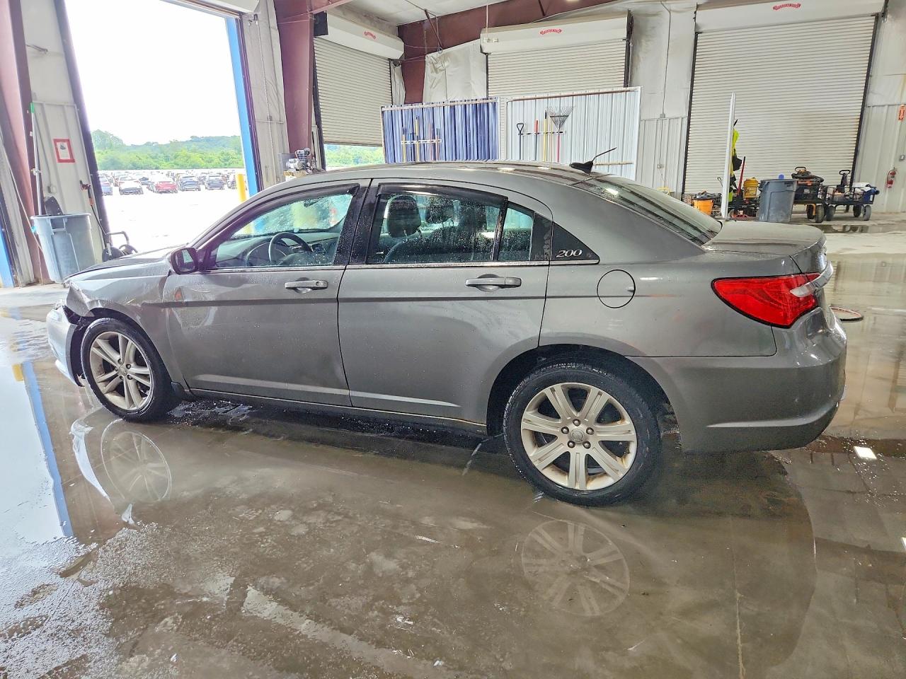 1C3CCBAB4DN669210 · 2013 CHRYSLER 200 · 2/12
