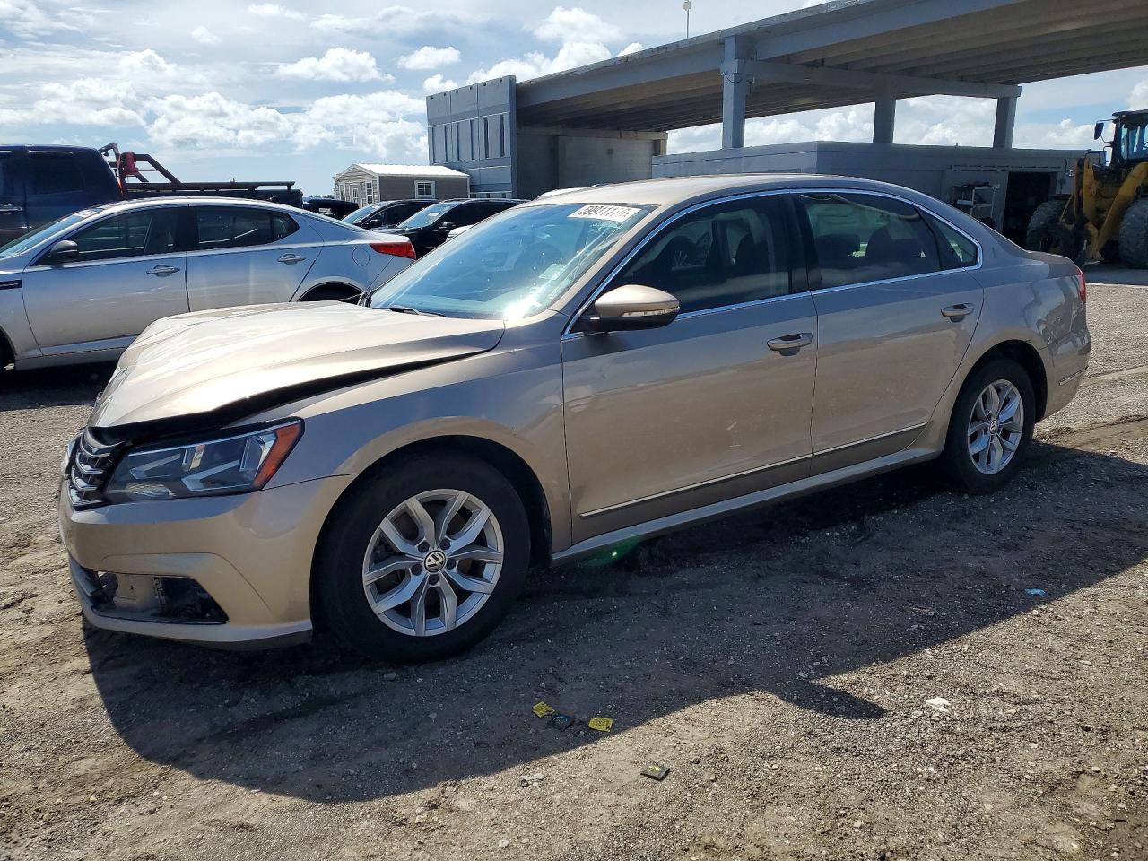 1VWAT7A31GC060260 · 2016 VOLKSWAGEN PASSAT