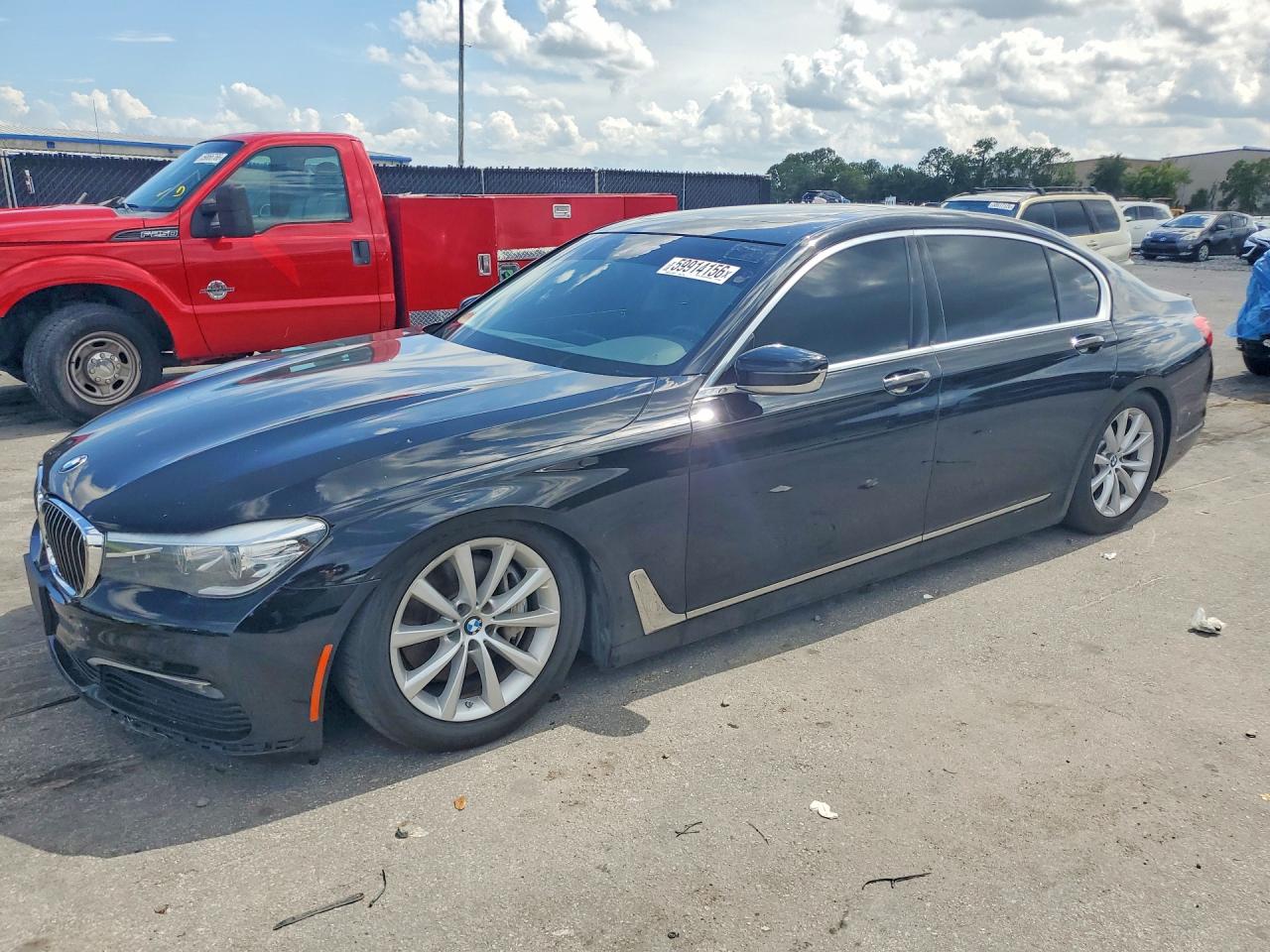 WBA7E4C50JGV23989 · 2018 BMW 740