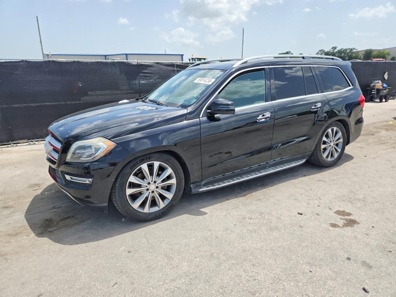 4JGDF6EE0FA511925 · 2015 MERCEDES-BENZ GL