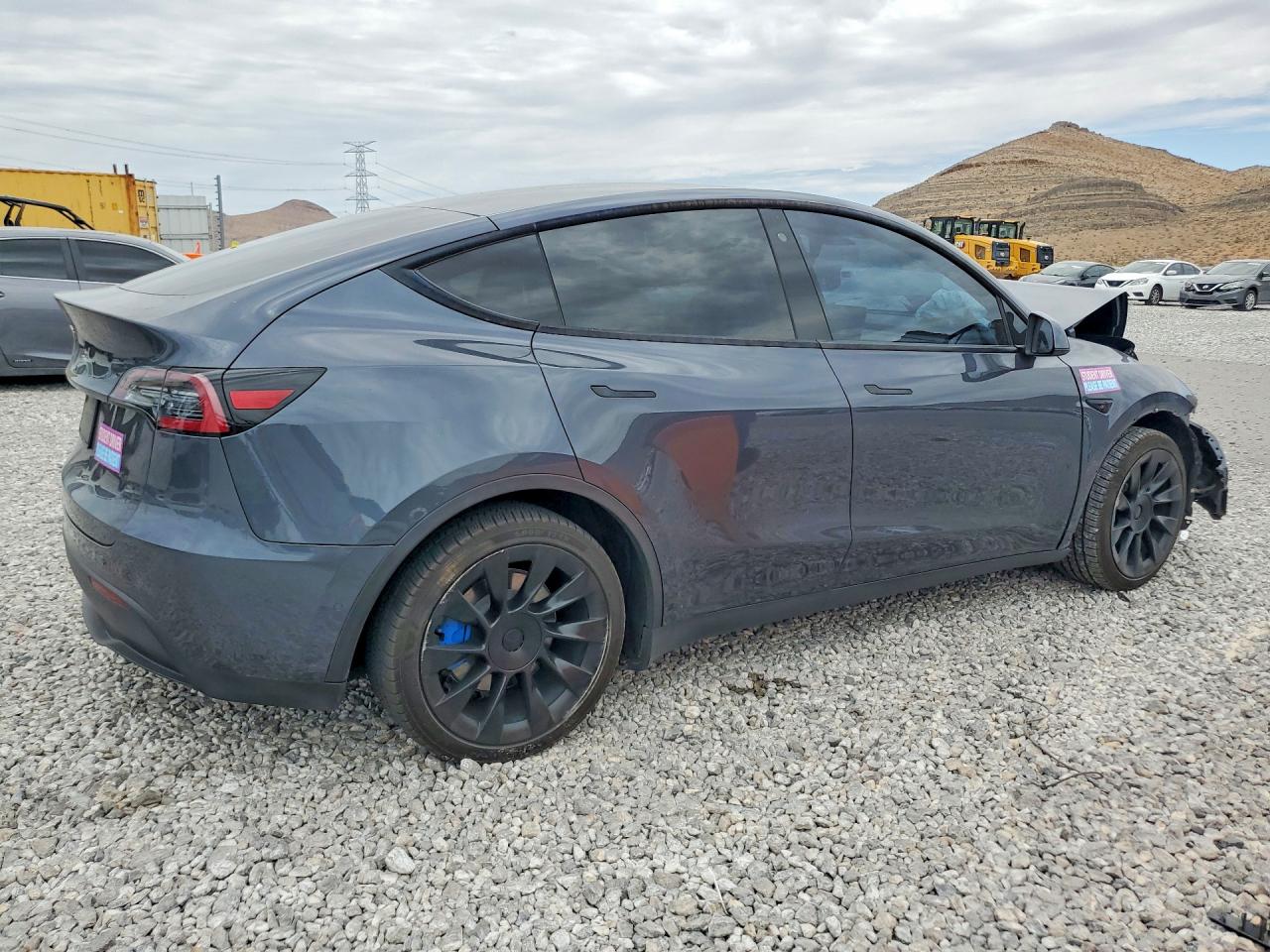 5YJYGDEFXLF002556 · 2020 TESLA MODEL Y · 3/13
