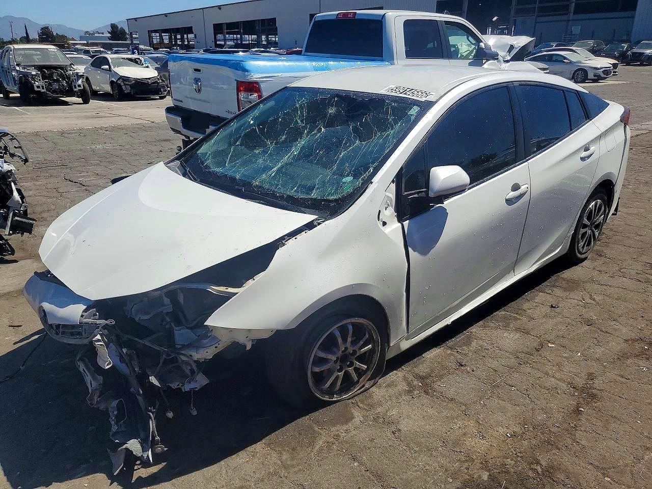 JTDL9RFU7L3015647 · 2020 TOYOTA PRIUS