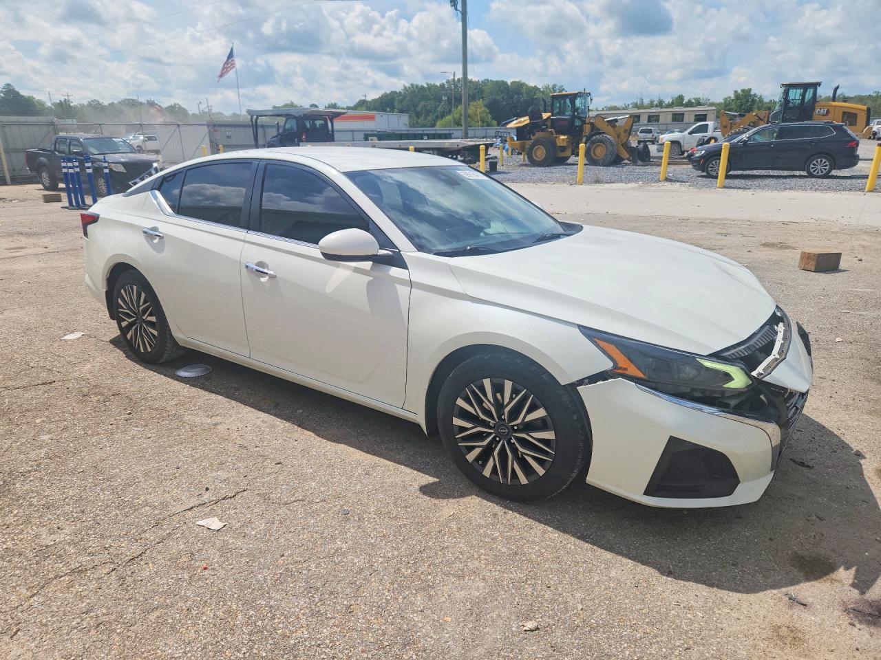 1N4BL4DV9PN371707 · 2023 NISSAN ALTIMA · 4/12