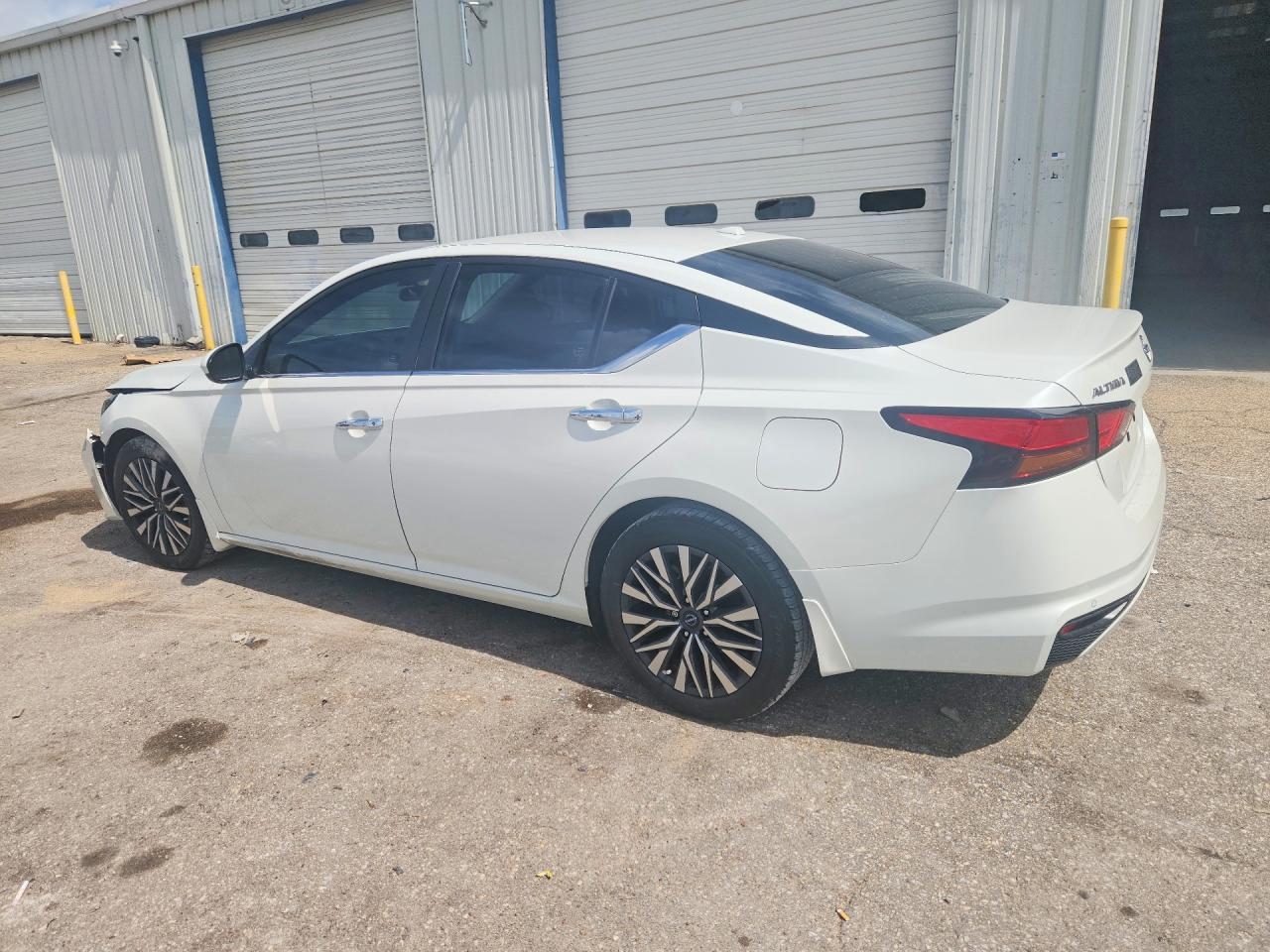 1N4BL4DV9PN371707 · 2023 NISSAN ALTIMA · 2/12
