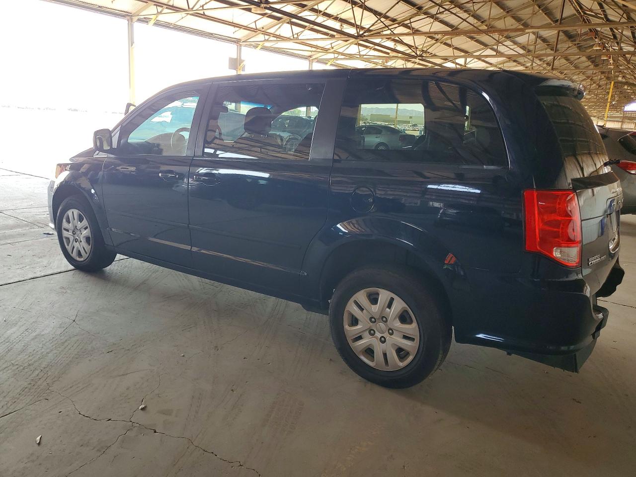 2C4RDGBG7GR130372 · 2016 DODGE GRAND CARAVAN · 2/13
