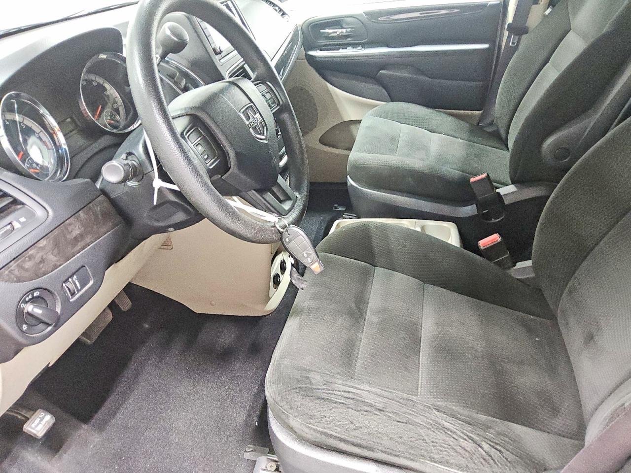 2C4RDGBG7GR130372 · 2016 DODGE GRAND CARAVAN · 7/13