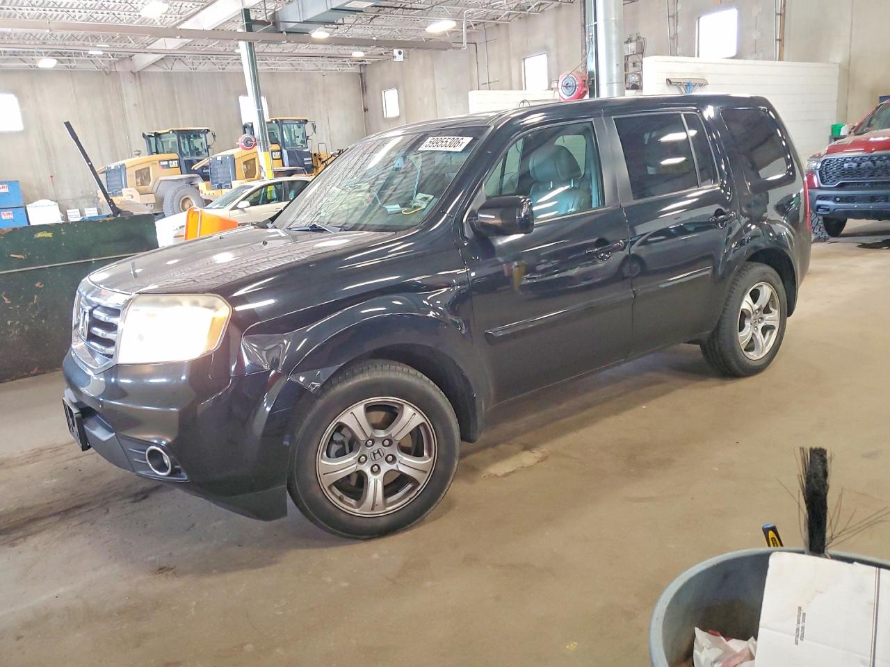 5FNYF4H52EB002222 · 2014 HONDA PILOT