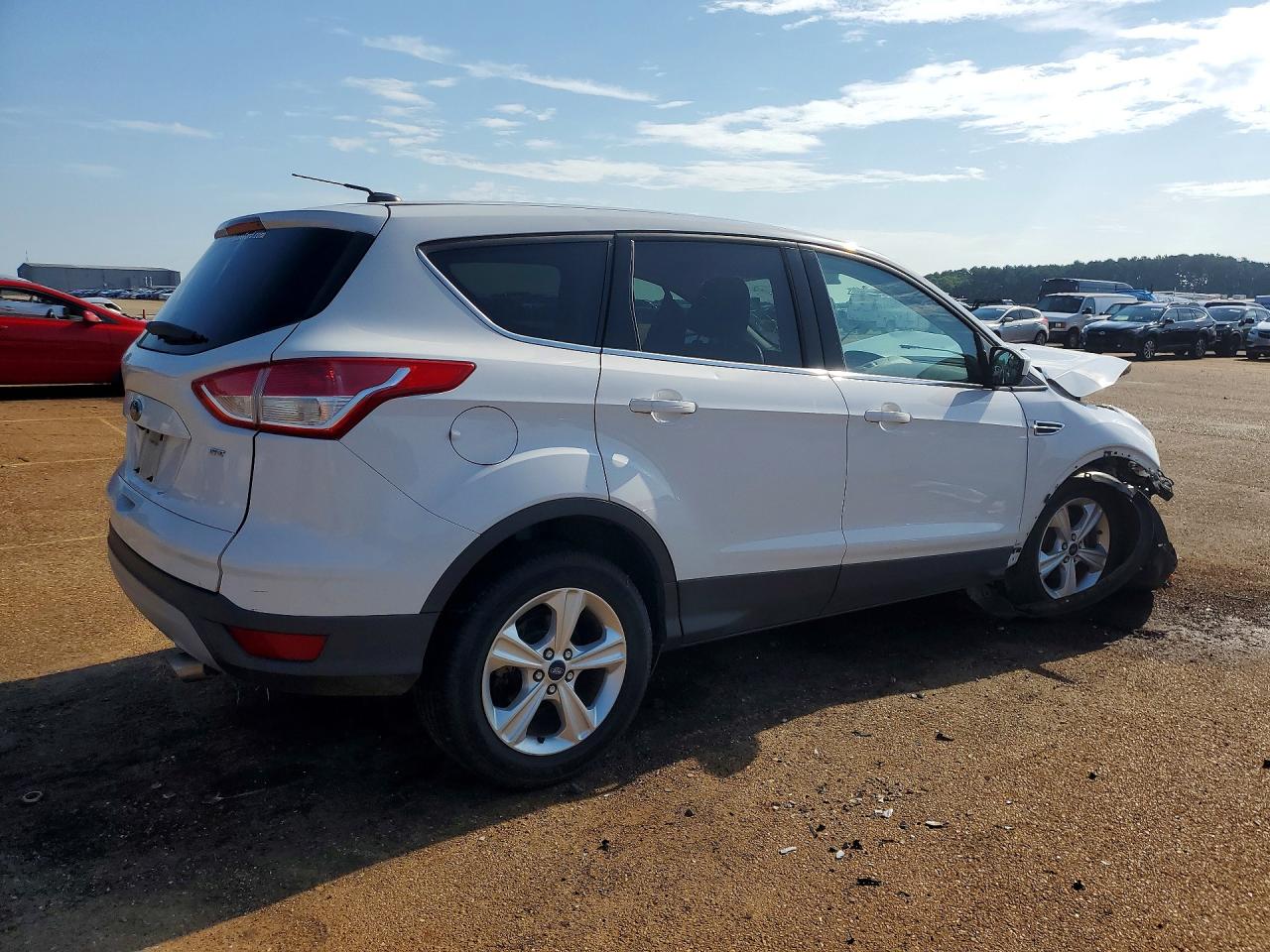 1FMCU0G74FUC24017 · 2015 FORD ESCAPE · 3/13