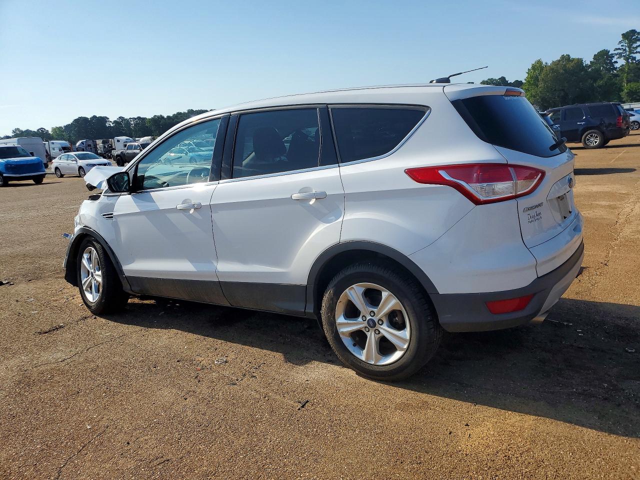 1FMCU0G74FUC24017 · 2015 FORD ESCAPE · 2/13