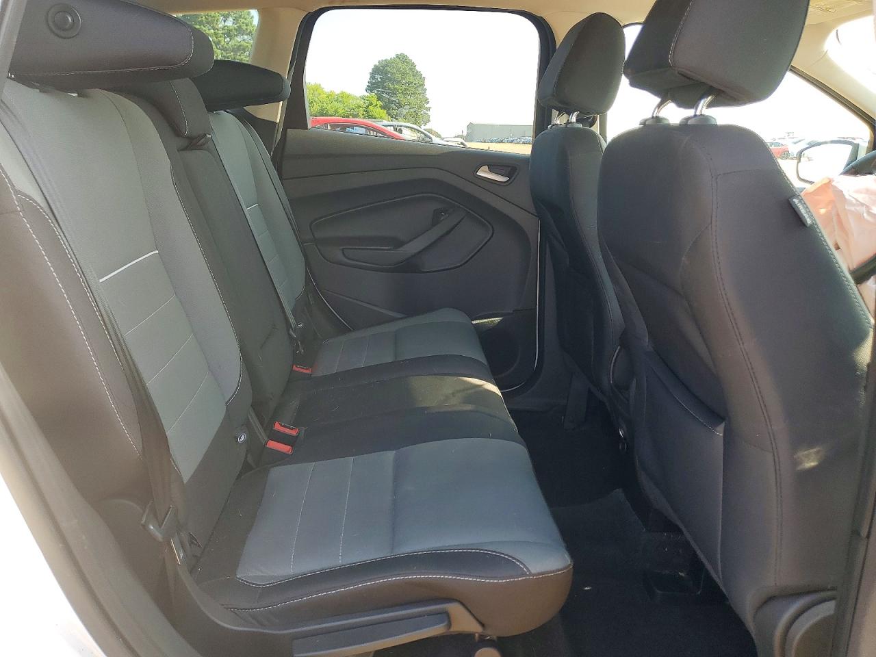 1FMCU0G74FUC24017 · 2015 FORD ESCAPE · 10/13