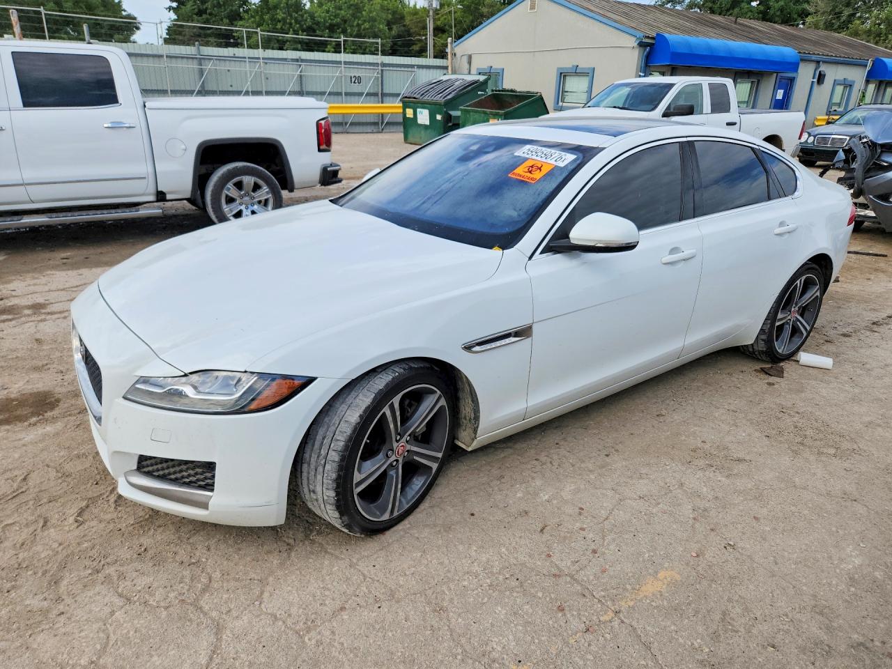 SAJBJ4BNXHCY42586 · 2017 JAGUAR XF