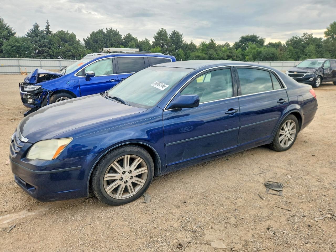 4T1BK36B85U014544 · 2005 TOYOTA AVALON