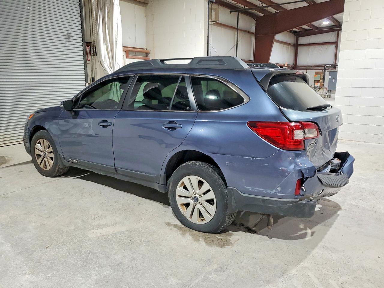 4S4BSAHC4F3227069 · 2015 SUBARU OUTBACK · 2/13