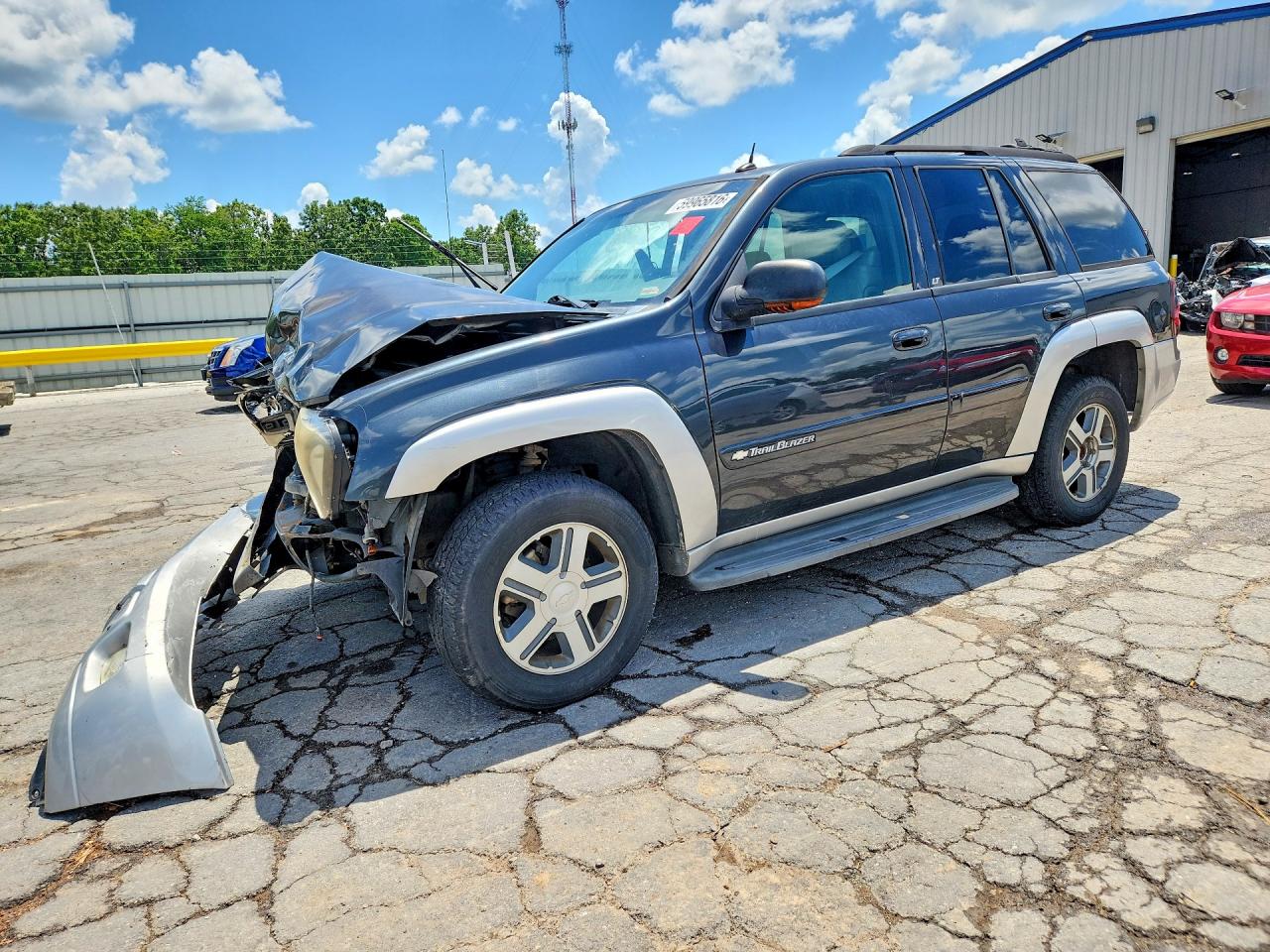 1GNDT13SX42281303 · 2004 CHEVROLET TRAILBLAZER