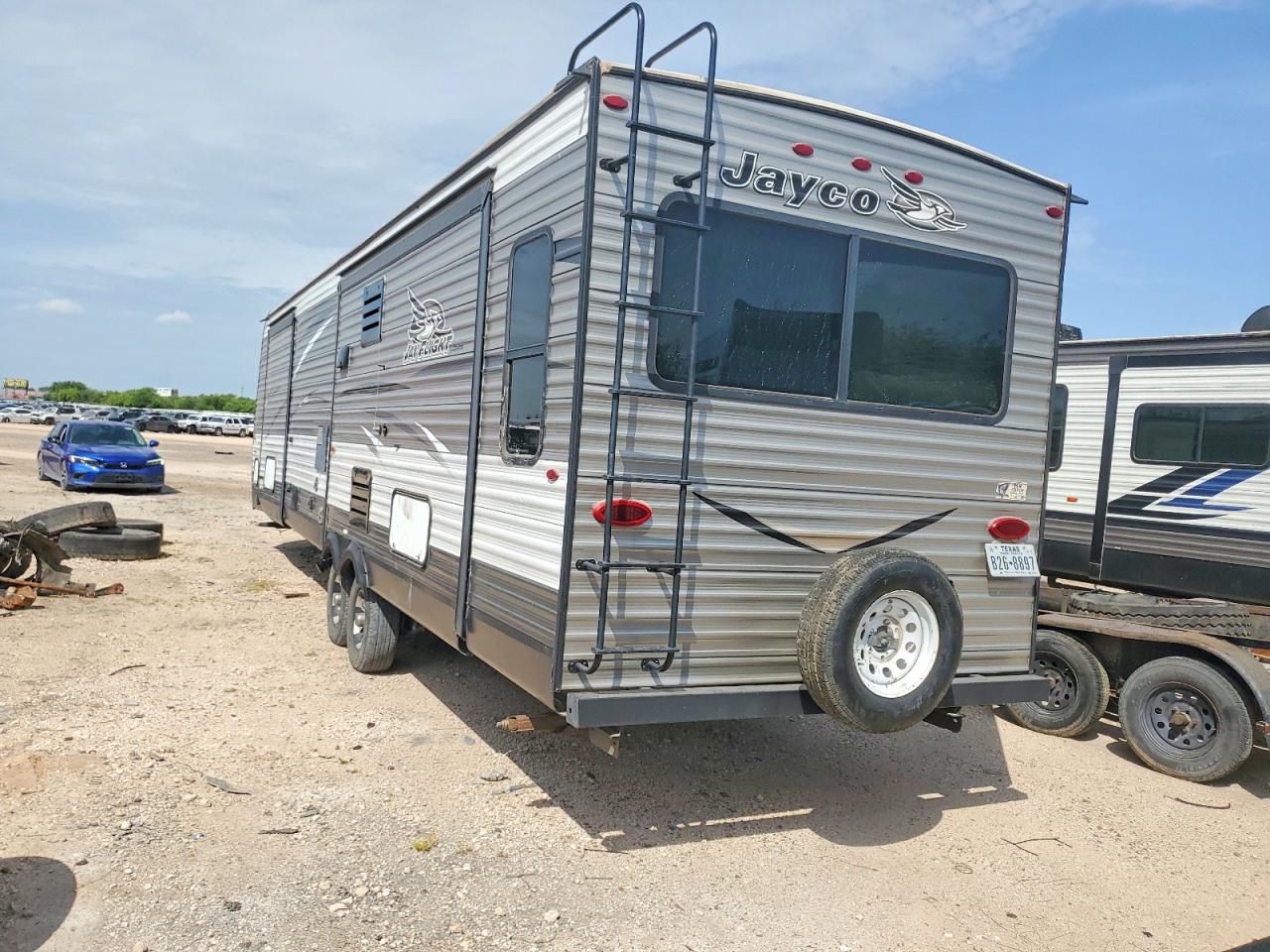 1UJBJ0BT8J1T20126 · 2018 JAYFLIGHT RECREATIONAL VEHICLE (RV) · 3/10