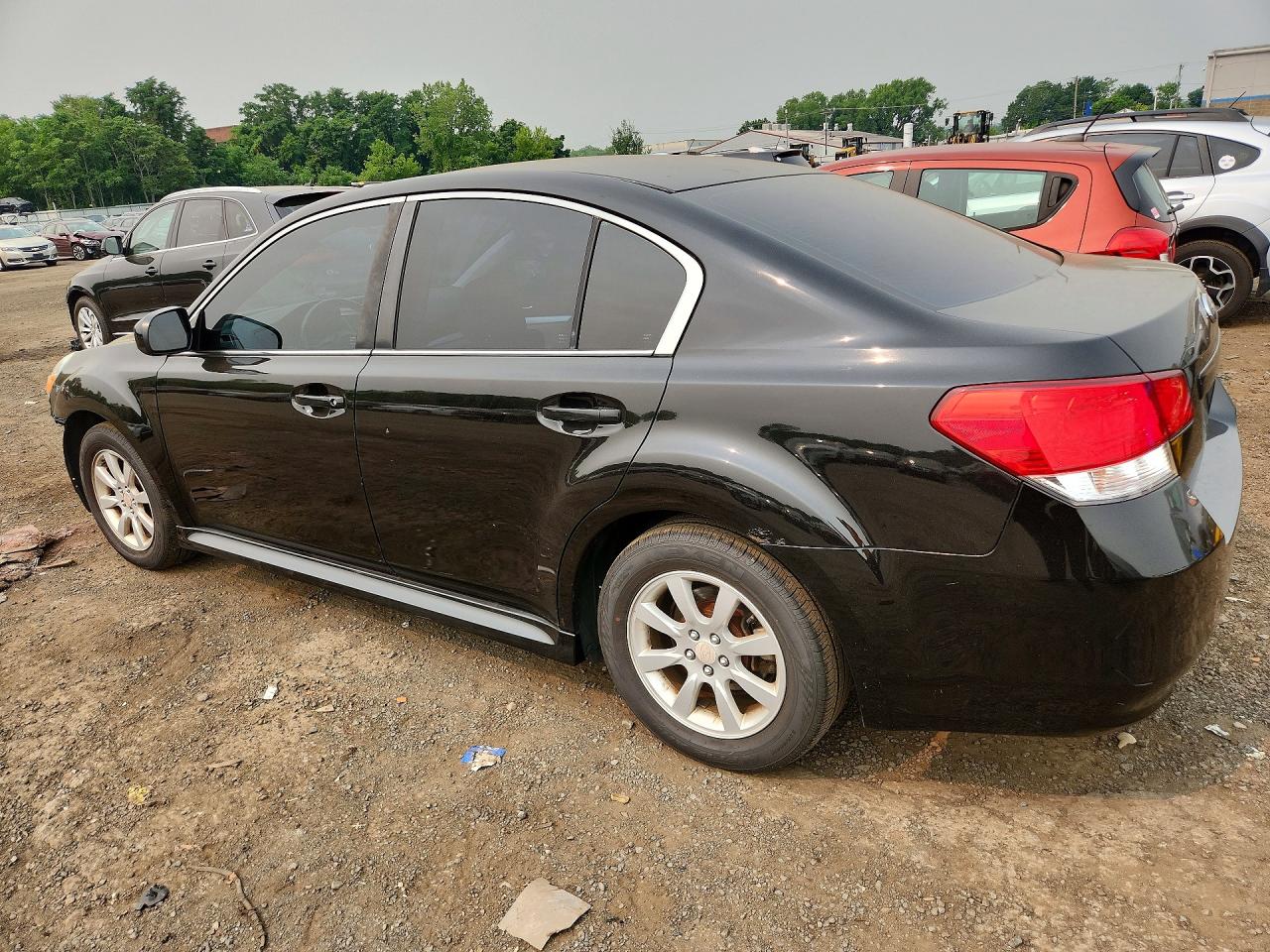 4S3BMBG66A3233805 · 2010 SUBARU LEGACY · 2/13