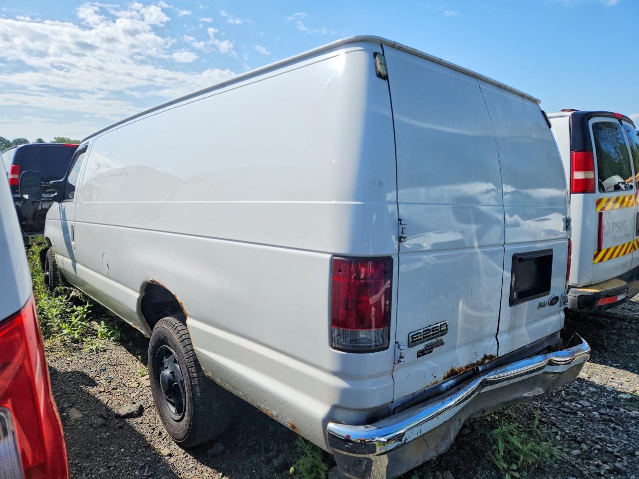 1FTNS2EL6CDB39724 · 2012 FORD ECONOLINE · 2/14