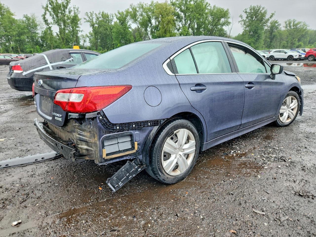 4S3BNAA67F3058424 · 2015 SUBARU LEGACY · 3/13