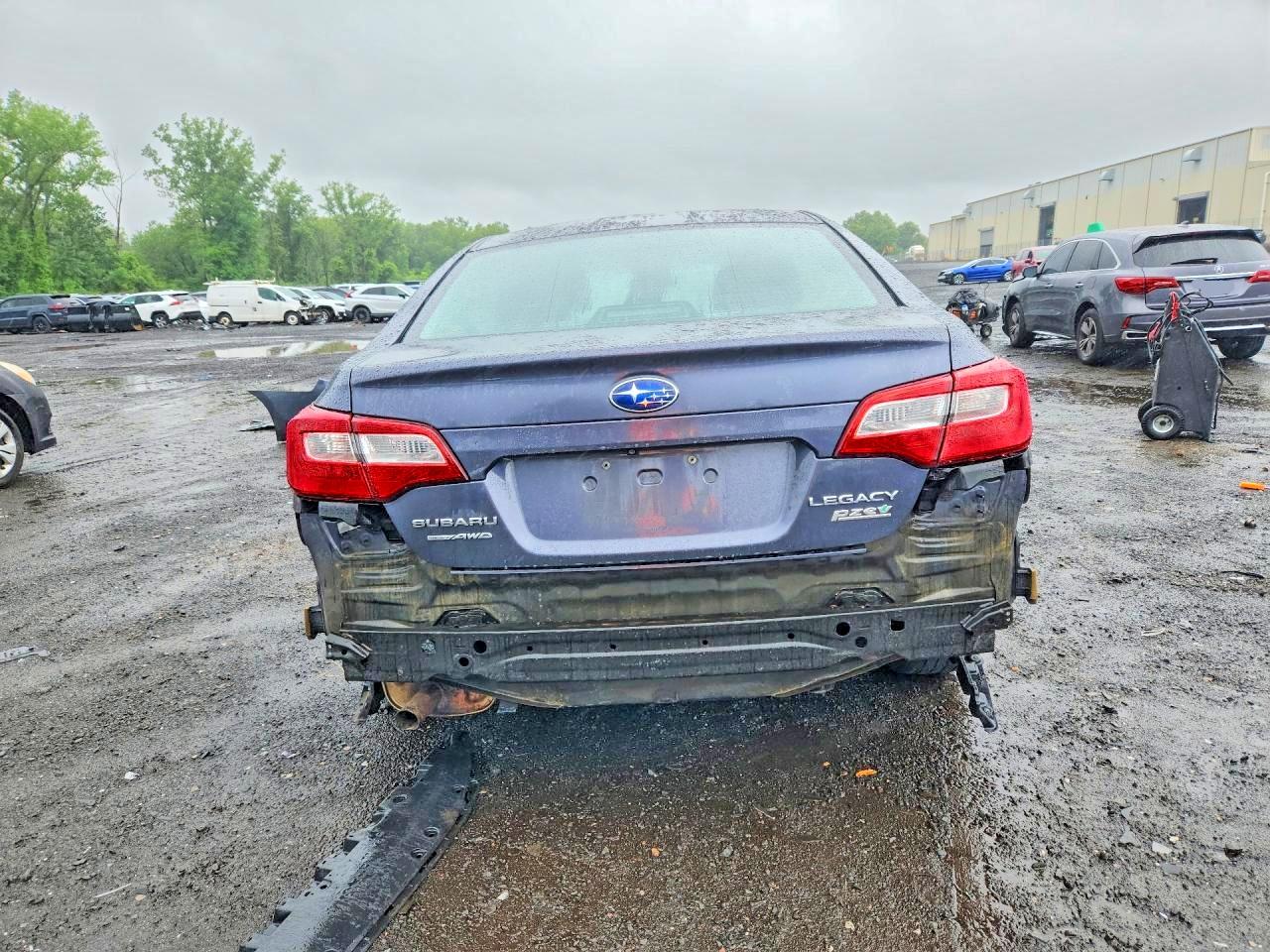 4S3BNAA67F3058424 · 2015 SUBARU LEGACY · 6/13