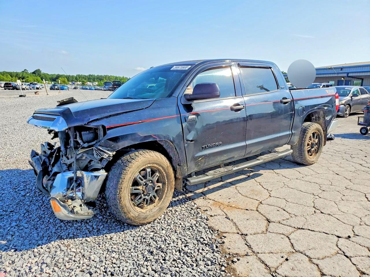 5TFDW5F18HX605870 · 2017 TOYOTA TUNDRA