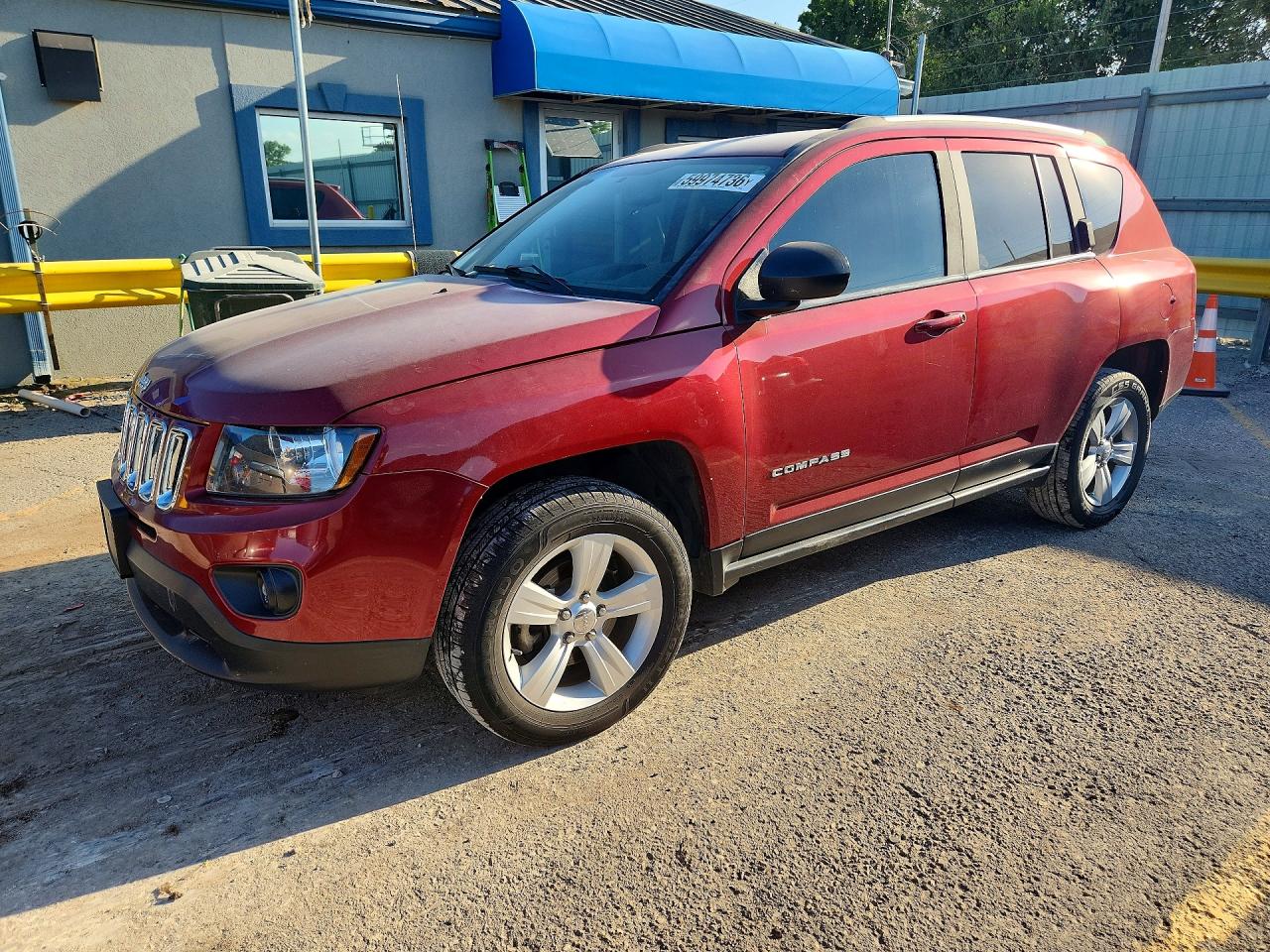 1C4NJDBB1GD778268 · 2016 JEEP COMPASS