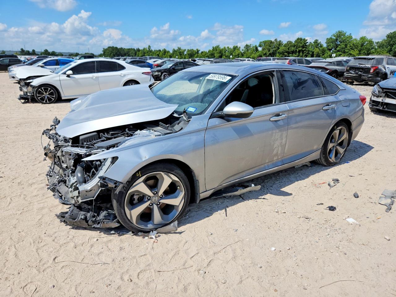 1HGCV2F90JA021427 · 2018 HONDA ACCORD