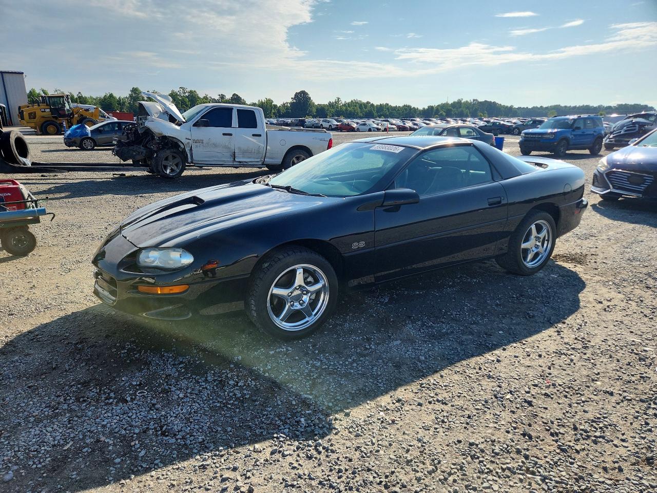 2G1FP22G812130550 · 2001 CHEVROLET CAMARO