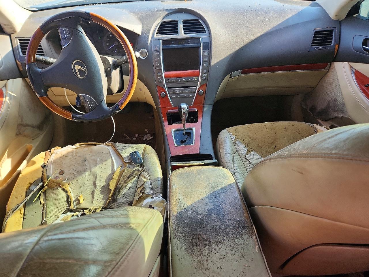 JTHBK1EG8B2438026 · 2011 LEXUS ES · 8/12