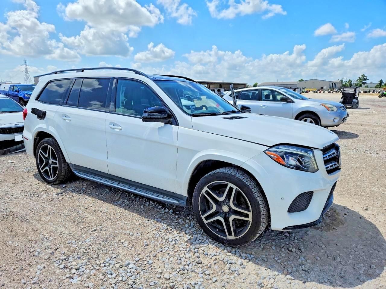 4JGDF7DE6HA876023 · 2017 MERCEDES-BENZ GLS · 4/13
