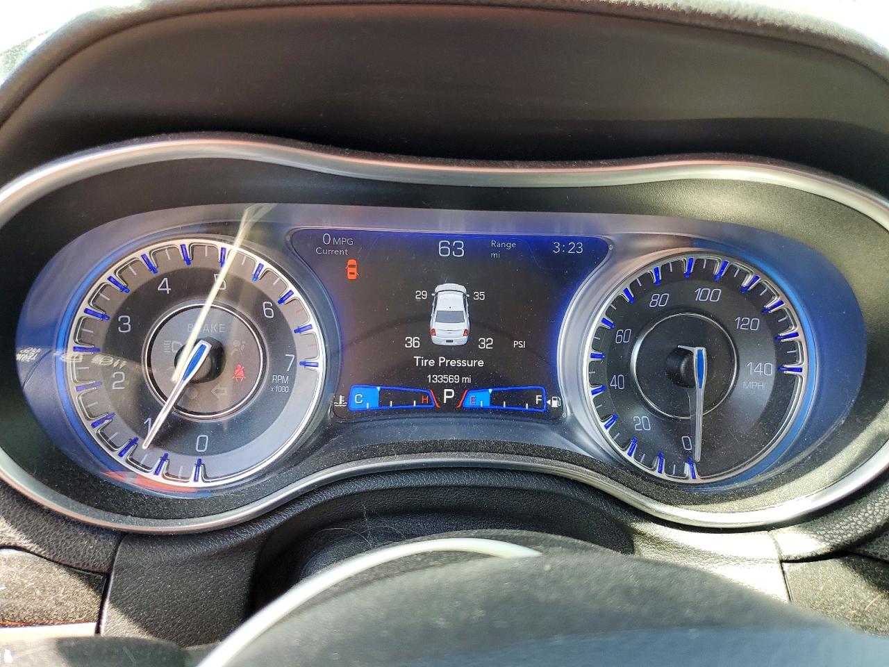 2C3CCAGG6KH550643 · 2019 CHRYSLER 300 · 9/13