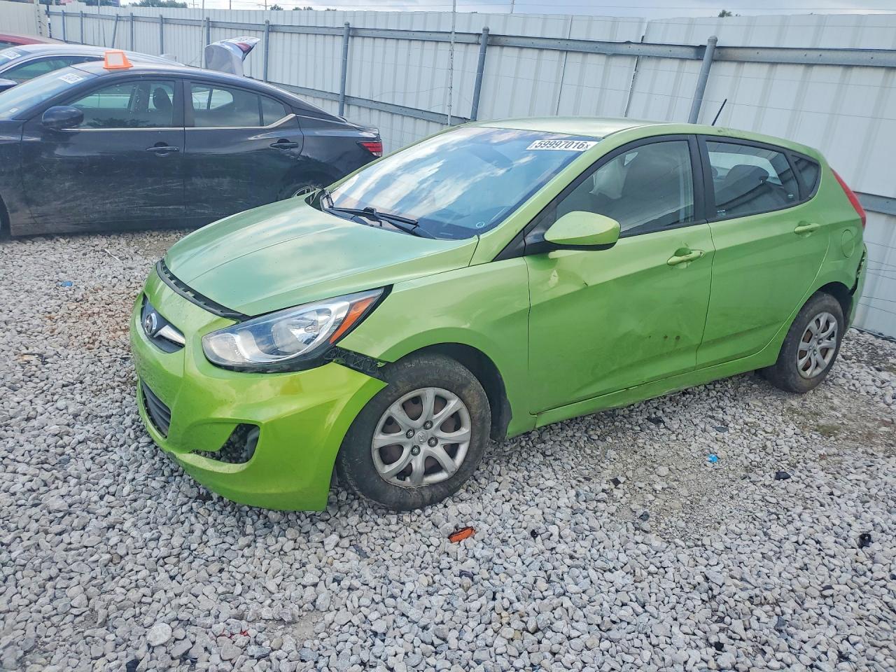 KMHCT5AE9DU138917 · 2013 HYUNDAI ACCENT