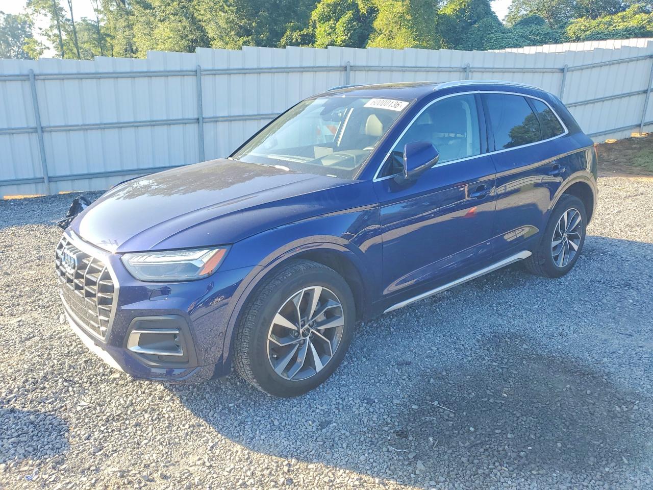WA1CAAFY3M2077043 · 2021 AUDI Q5