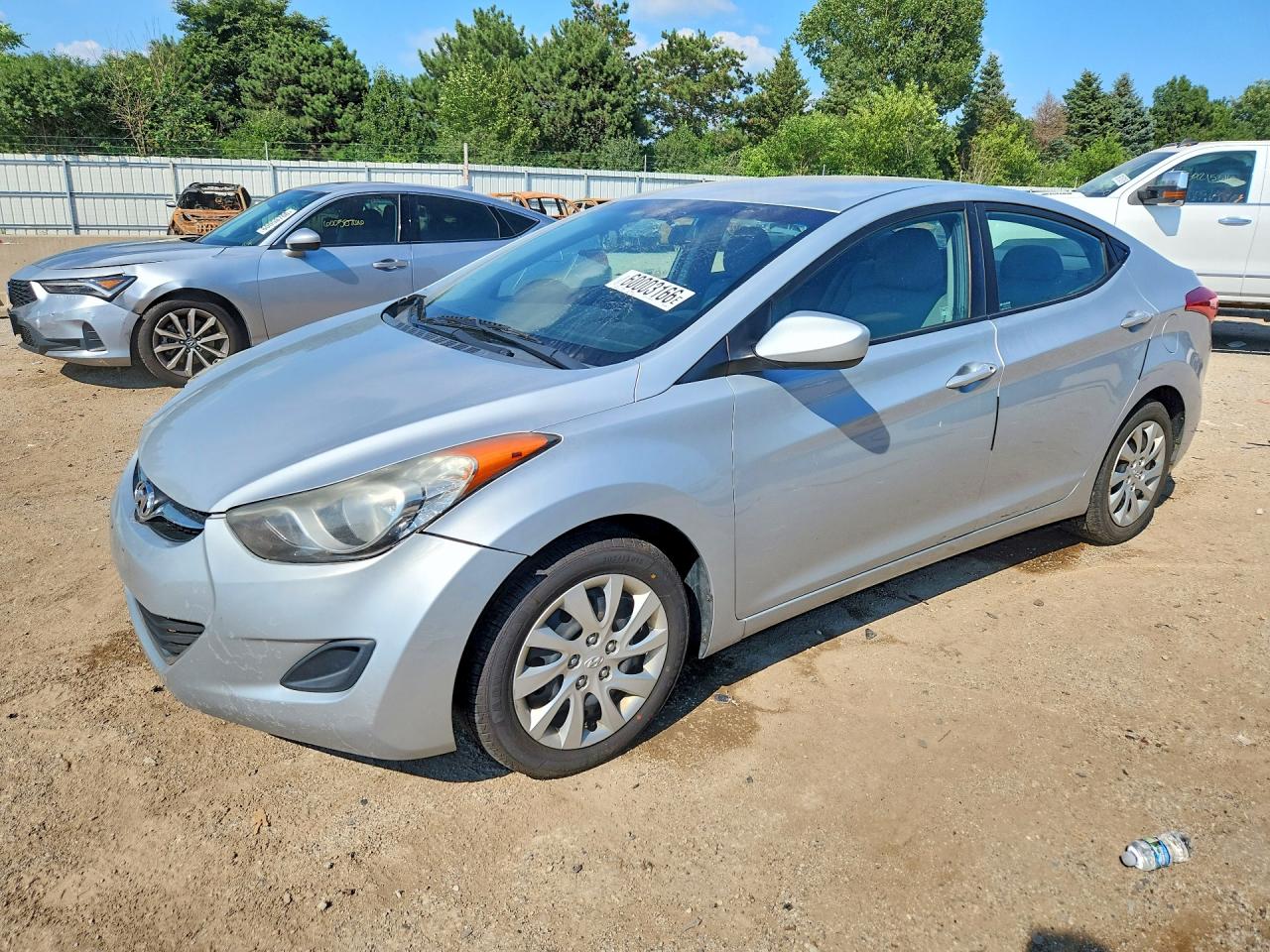 5NPDH4AE9BH028994 · 2011 HYUNDAI ELANTRA