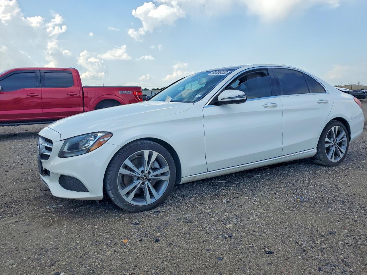 WDDWF4JB5JR314455 · 2018 MERCEDES-BENZ C