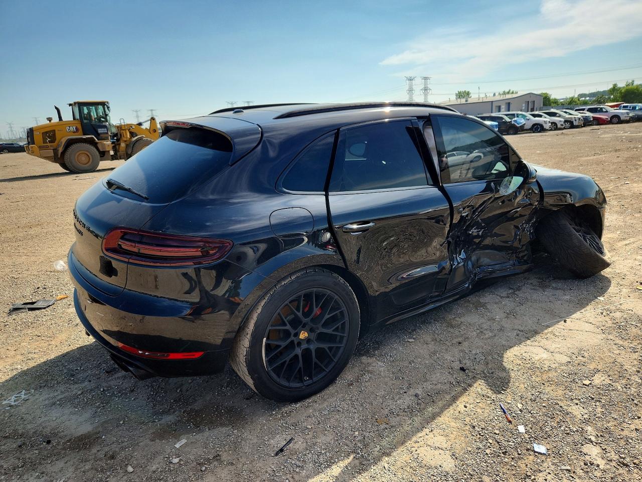 WP1AG2A57HLB56468 · 2017 PORSCHE MACAN · 3/12