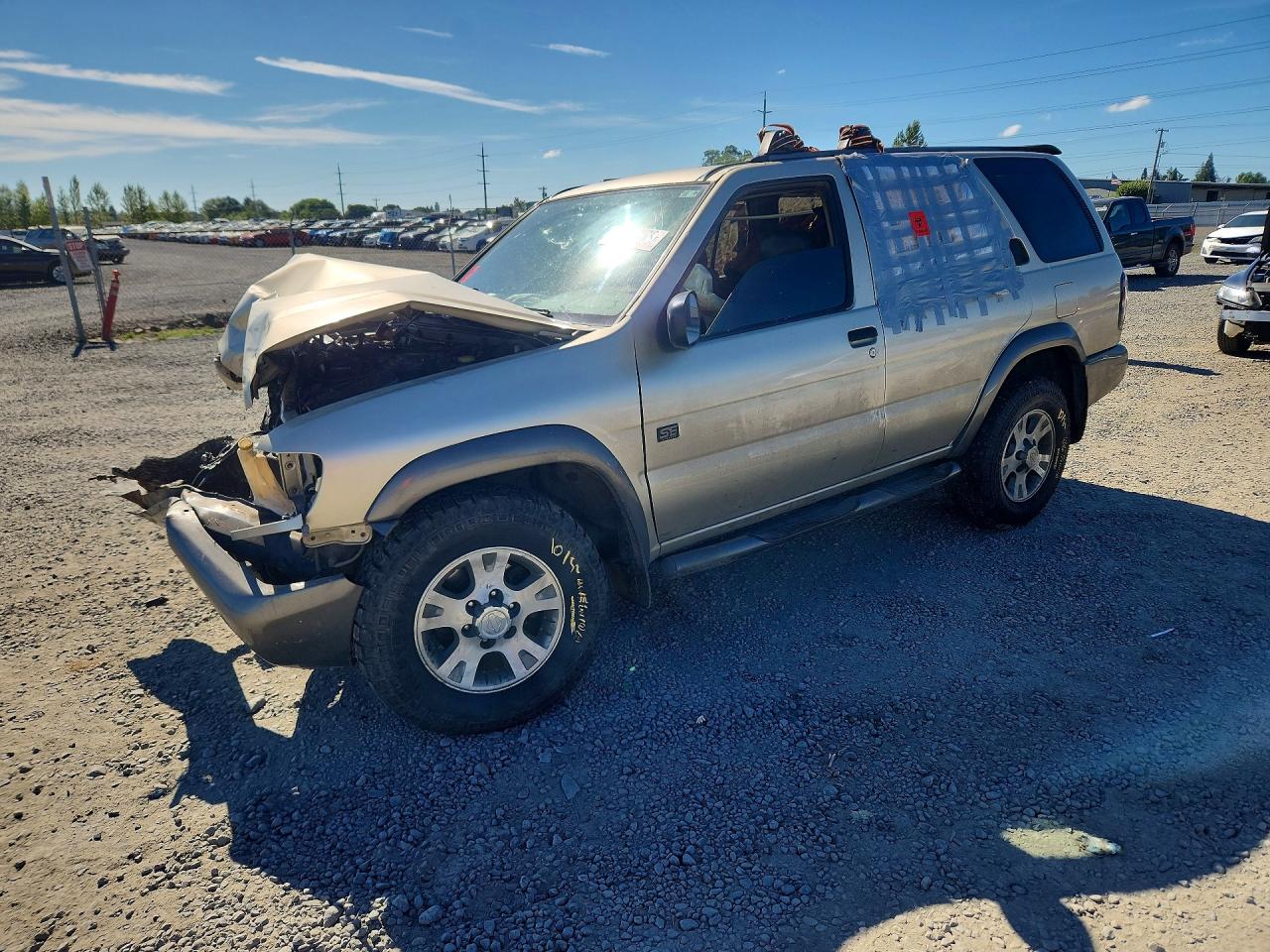 JN8AR07Y3XW389752 · 1999 NISSAN PATHFINDER