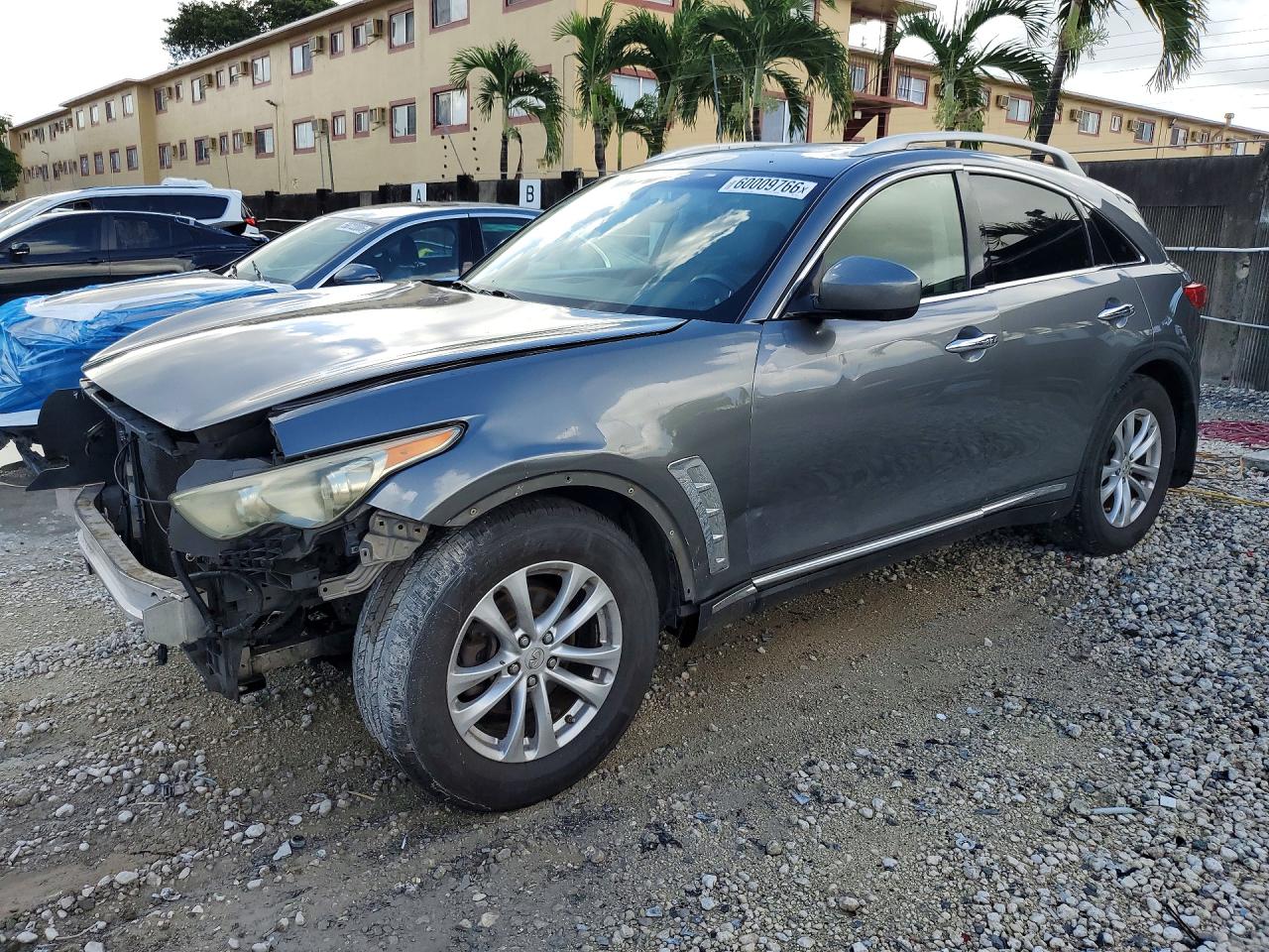 JN8CS1MU7HM140520 · 2017 INFINITI QX70