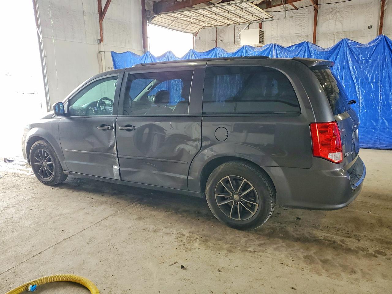 2C4RDGEG0HR766628 · 2017 DODGE GRAND CARAVAN · 2/12
