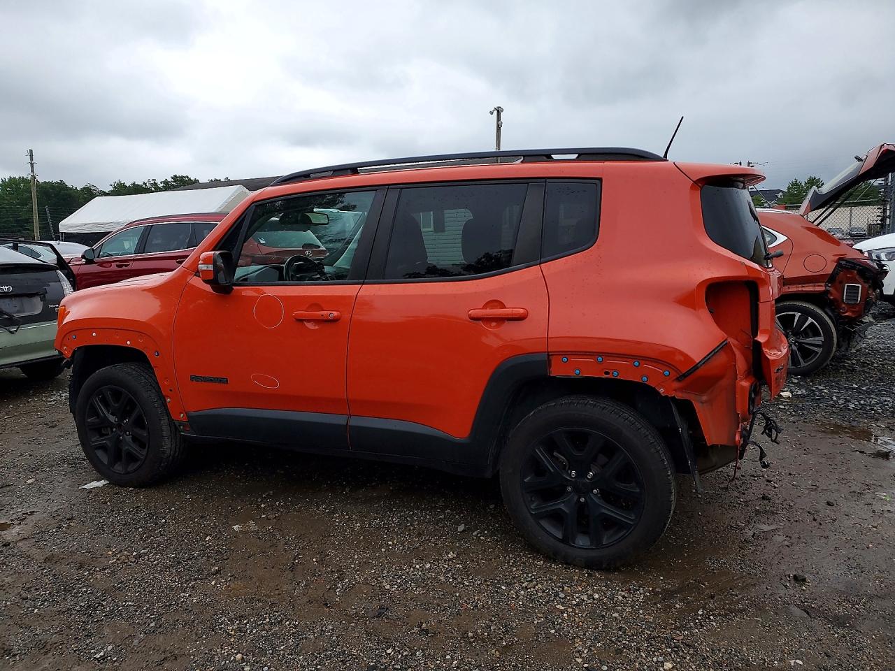 ZACCJBBBXJPH39487 · 2018 JEEP RENEGADE · 2/13