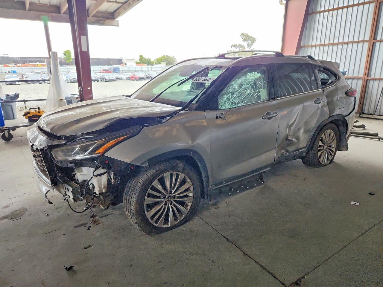 5TDKDRBH6RS564329 · 2024 TOYOTA HIGHLANDER