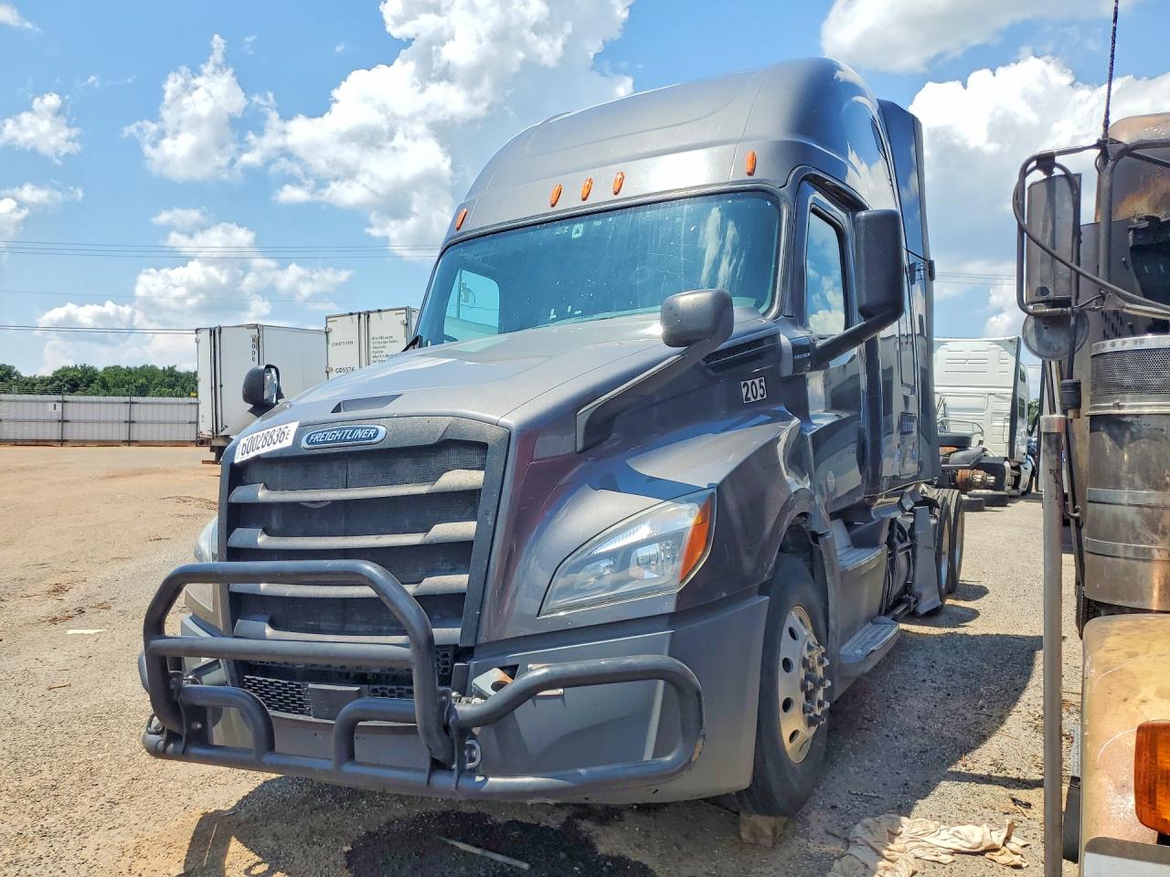 3AKJHHDR6KSKB5185 · 2019 FREIGHTLINER CASCADIA 126