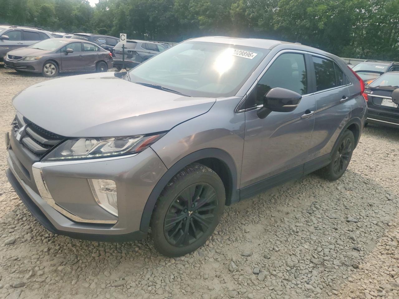 JA4AT4AAXJZ048641 · 2018 MITSUBISHI ECLIPSE CROSS