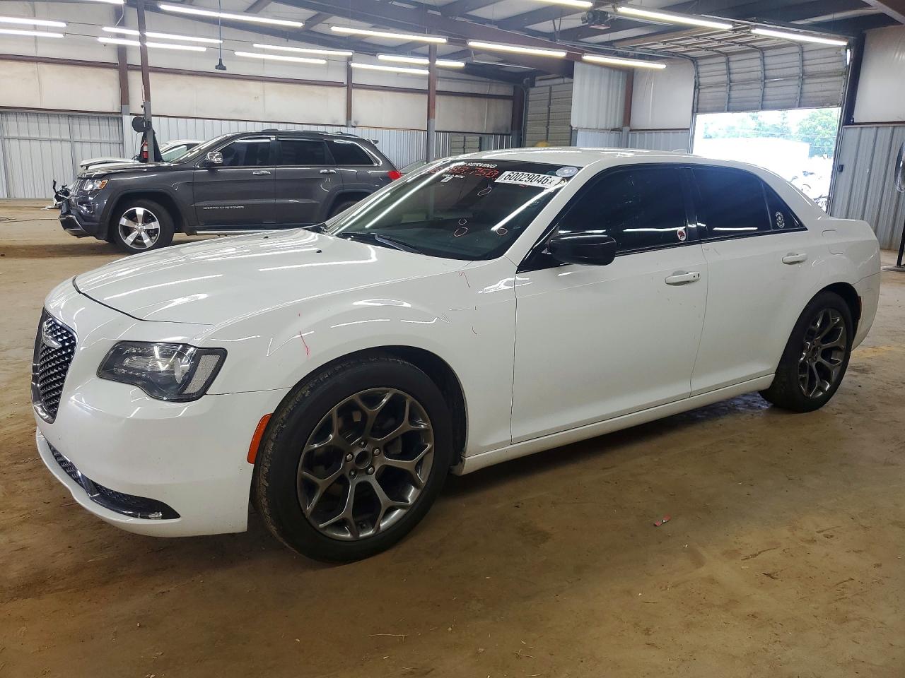 2C3CCAAG4HH653531 · 2017 CHRYSLER 300