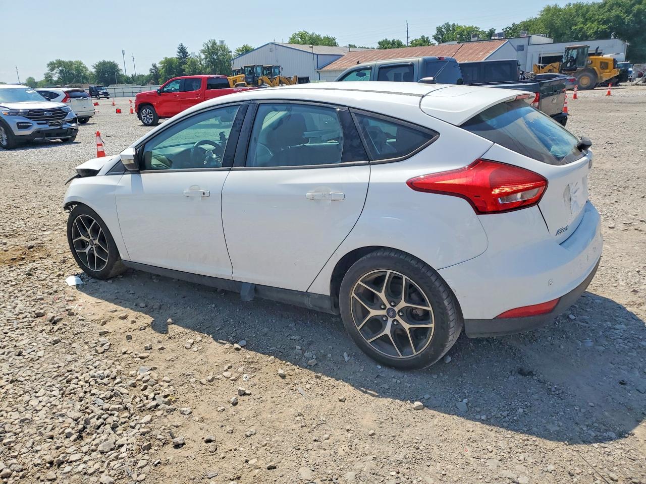 1FADP3M28HL213739 · 2017 FORD FOCUS · 2/13
